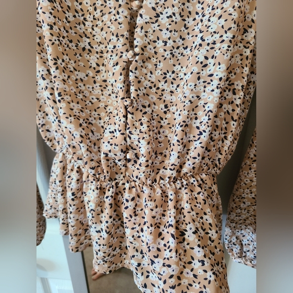 Sienna Sky Floral Button Blouse M - Picture 2 of 7